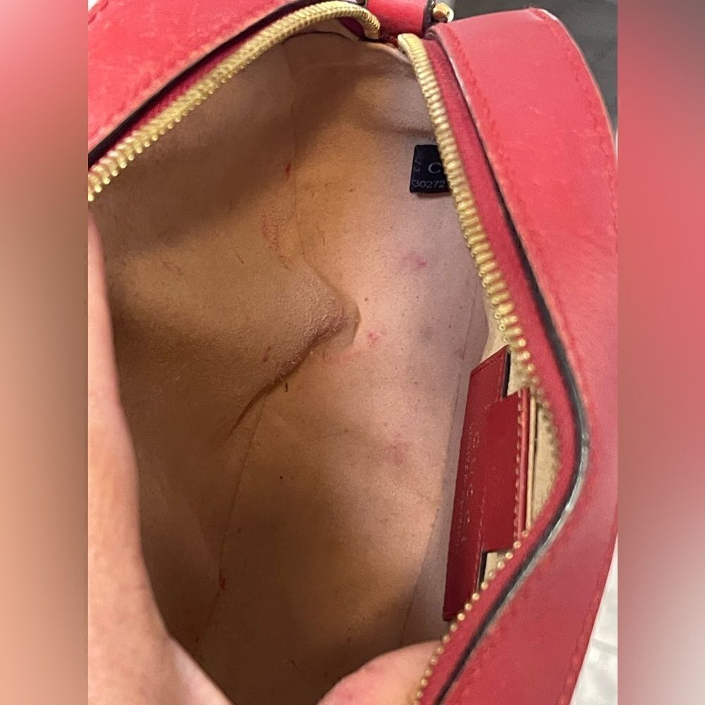 GUCCI GG Supreme Monogram Kingsnake Heart Embroidered Mini Chain Shoulder Bag. - Picture 6 of 10